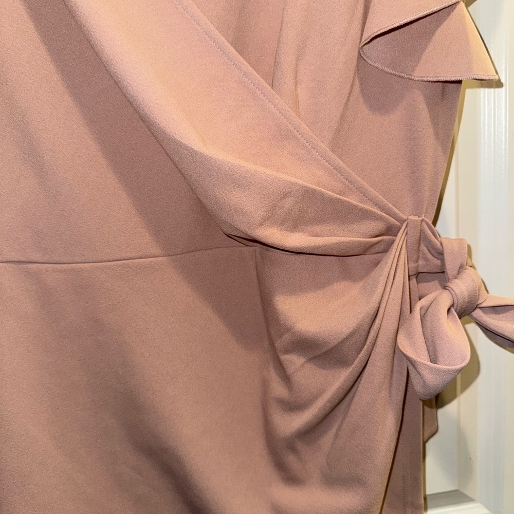 Elegant Mauve Wrap Dress - Picture 3 of 3